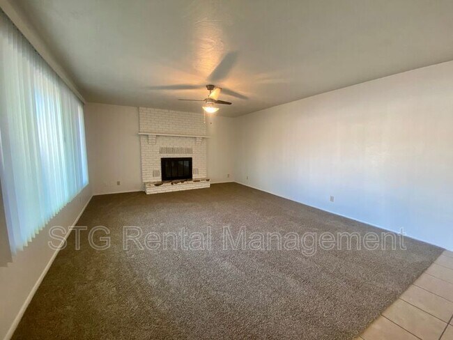 Building Photo - 635 S 200 E