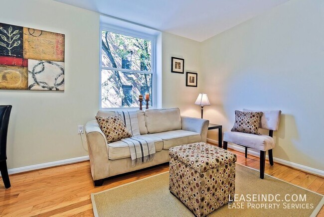 Foto del edificio - 1438 Meridian Pl NW