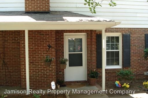 Building Photo - 10700 Blue Heron Dr
