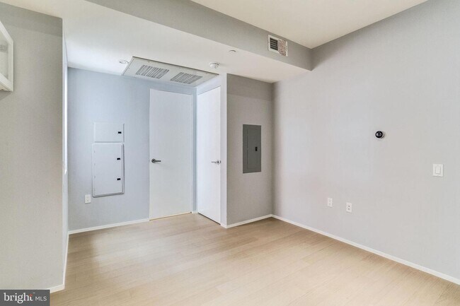 Foto del edificio - 2424 17th St NW