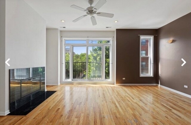 Building Photo - 1730 W Diversey Pky