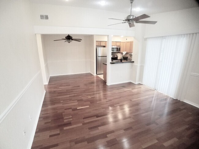 Foto del edificio - Beautiful 1/1 Wood Floors Condo for Rent in Winter Park