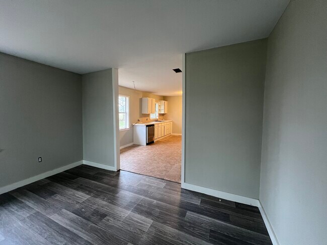 Foto del edificio - 850 NE Acc Rd