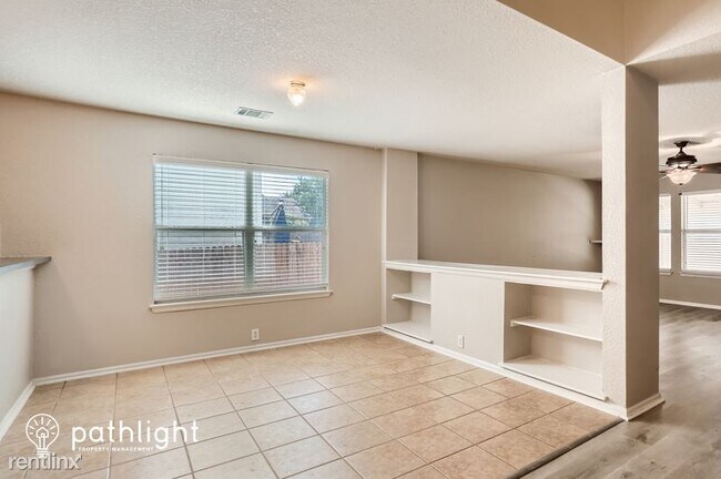 Building Photo - 5 br, 3.5 bath House - 3827 Valencia Peak ...