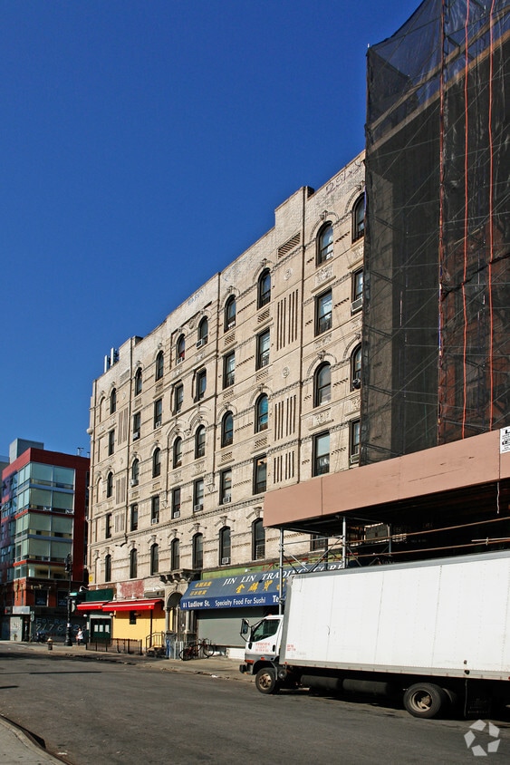Building Photo - 81 Ludlow St