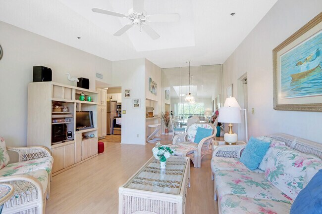 Foto del edificio - 4484 NE Ocean Blvd