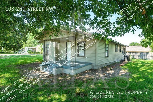 Building Photo - 108 2nd Street NW Graysville, AL 35074