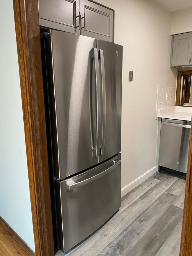 ¡Electrodomésticos renovados - Mackenzie Village Apartments