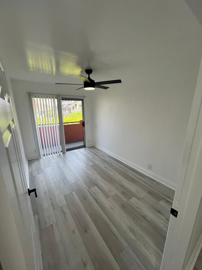Interior Photo - Villa Regency Apartments