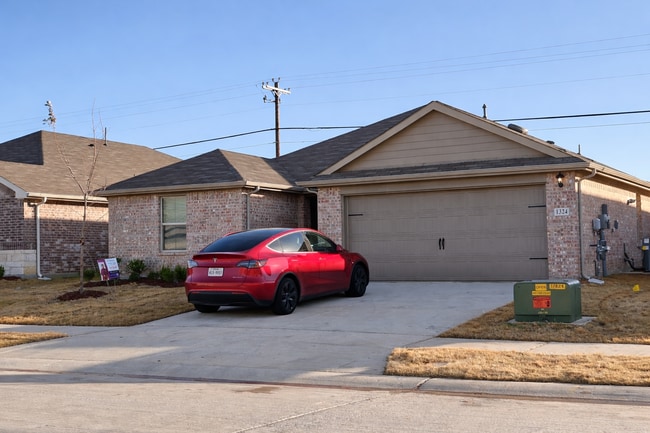 Photo - 1324 Stuarts Frst Dr House