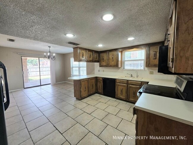 Foto del edificio - 4800 Dentcrest Dr