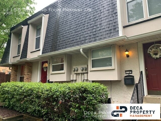 Foto principal - 3 Bedroom Townhome