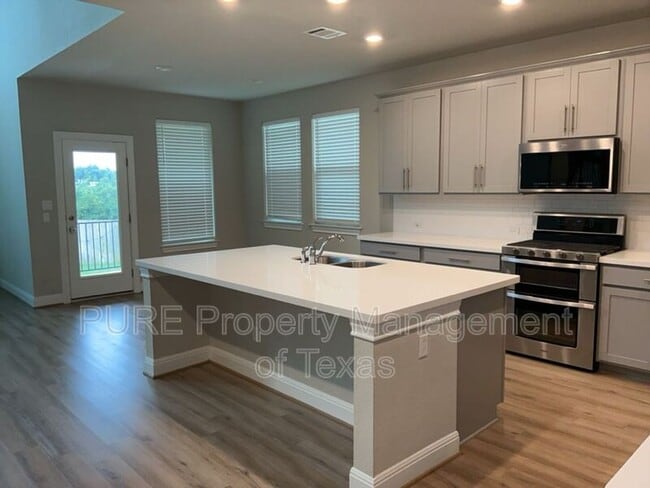 Building Photo - 308 Windom Way