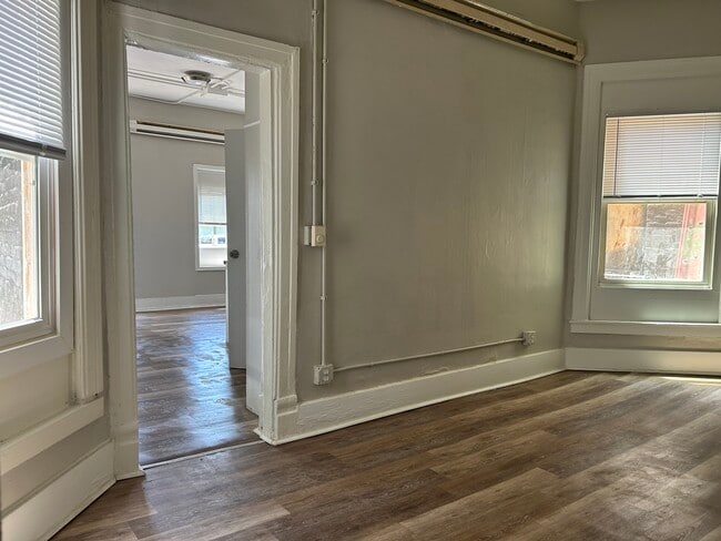 Livingroom - 1021 3rd Ave