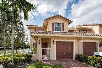 Building Photo - 3371 Lakeside Dr