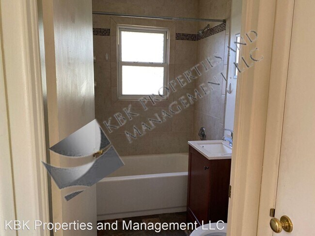 Building Photo - 2 br, 1 bath House - 91 El Rio Drive