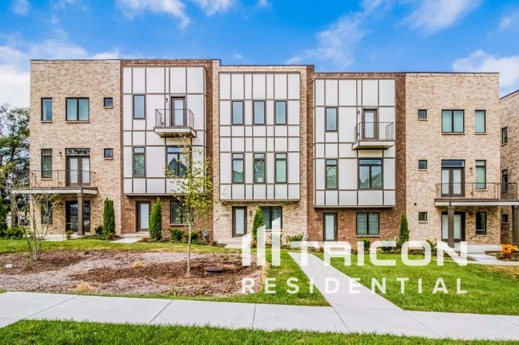 Primary Photo - 1200 Hillwood Private Cove Nashville TN