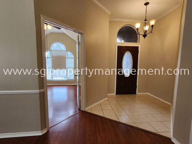 Foto del edificio - 1415 Murphy Dr