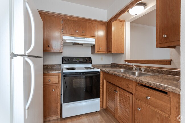1BR, 1BA - 3719 E Layton Ave