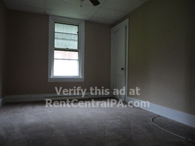 Building Photo - 317 8th St