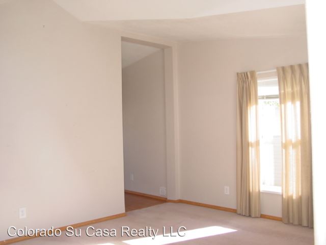 Building Photo - 4656 Gray Fox Hts