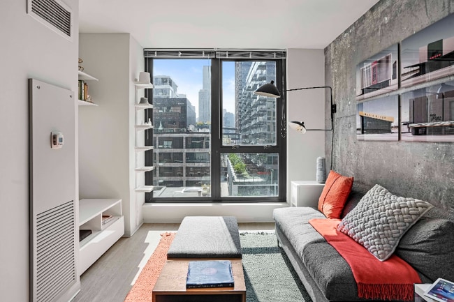 Photo - 135 W Superior St Apartment