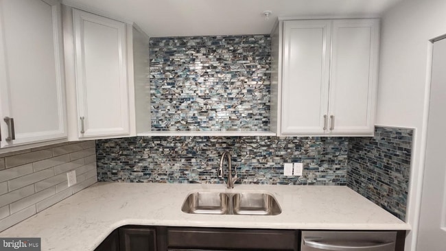 Foto del edificio - "Charming 2-Bedroom Retreat in Bowie with Spacious 1,514 Sq Ft!"