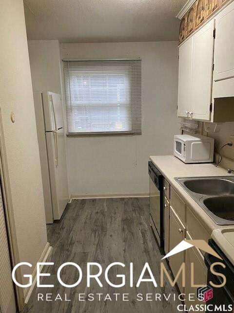 Building Photo - 408 Springdale St