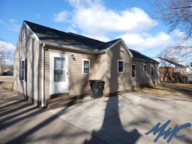 Building Photo - 1318 N Tennessee Blvd