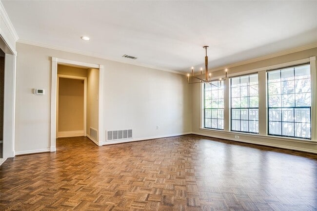 Building Photo - 6045 Hillcrest Ave