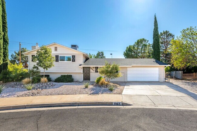 Foto del edificio - Beautiful 4-Bedroom St George Home - Newly...