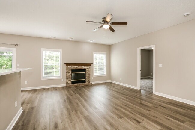 Foto del edificio - 6460 Dusty Laurel Dr