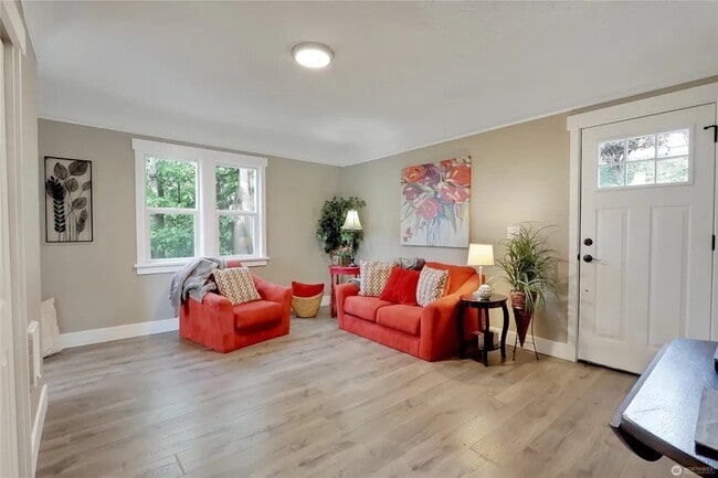 Photo - 3819 21st Ave SW Townhome