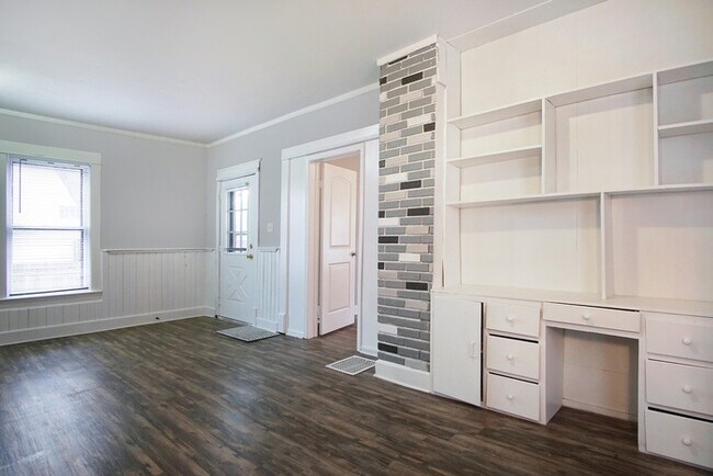 Foto del edificio - Unlock the Door to Your New Home!
