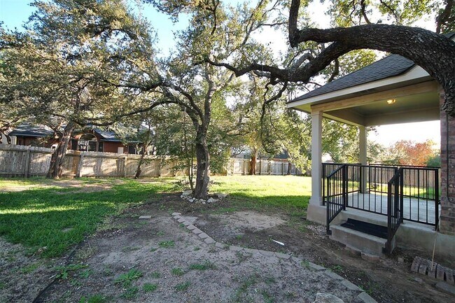 Building Photo - 11401 Barbrook Cove