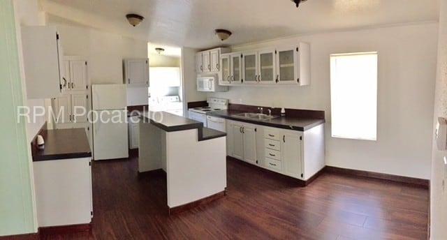 Building Photo - "Large 3 Bedroom mobile home for rent"
