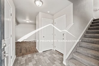 Building Photo - 4504 Samaritan Lp