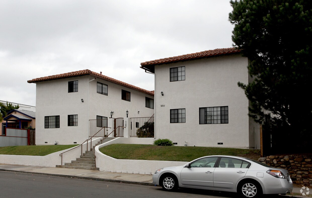 Foto principal - 3711 Arnold Ave