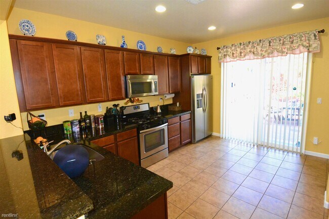 Building Photo - 1729 Allan Way