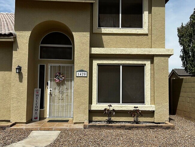 Foto del edificio - 1420 E Countrywalk Ln