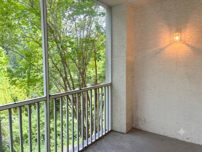 Building Photo - 12837 Madison Pointe Cir
