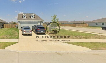 Building Photo - 2800 Slatewood Dr