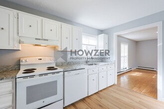 Building Photo - 800 Bearses Way