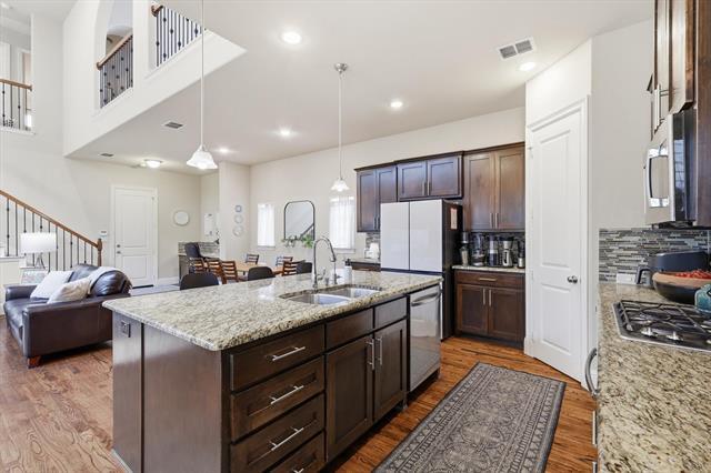 Building Photo - 775 Cameron Ct