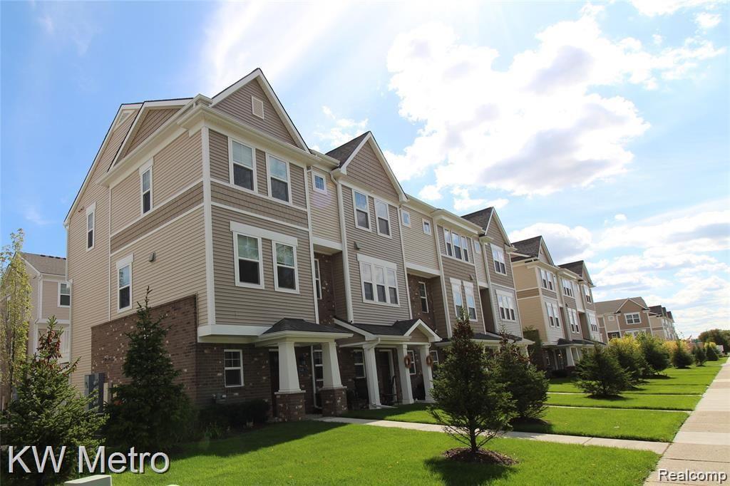 3546 Rochester Rd, Royal Oak, MI 48073 Condo for Rent in Royal Oak