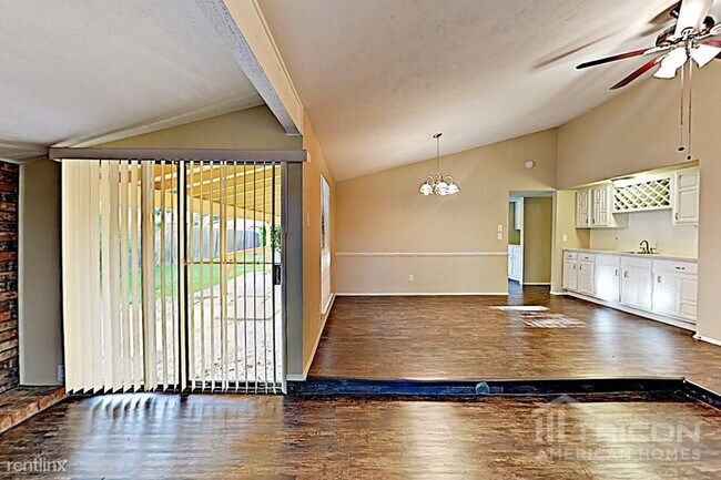 Foto del edificio - 3414 Post Oak Rd
