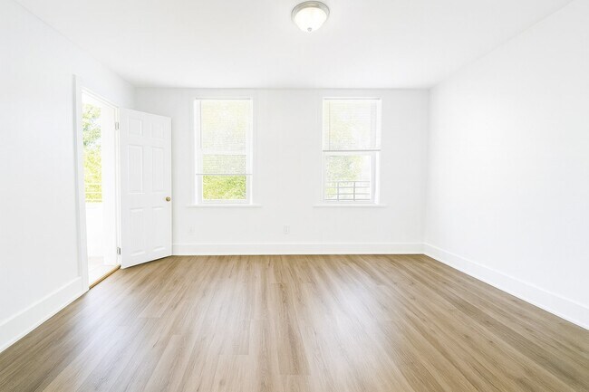 MASTER BEDROOM - 21 Tillinghast St