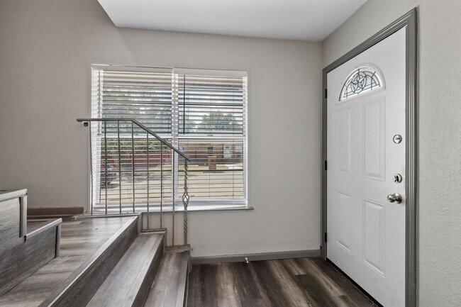 Foto del edificio - 101 S Morrow St.