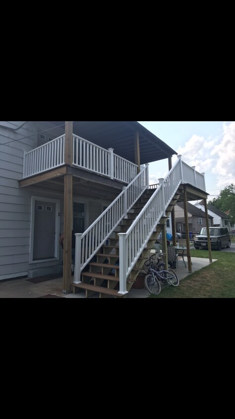 Primary Photo - 520 S Cannon Ave