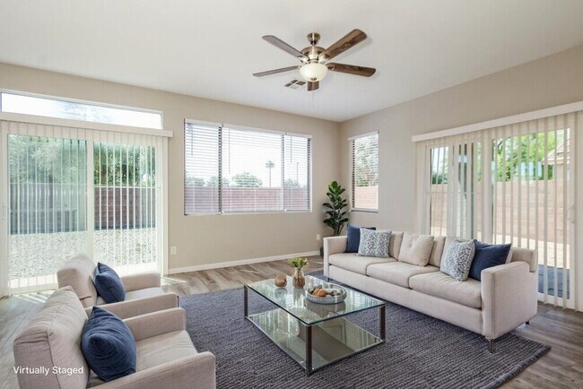 Foto del edificio - 3329 E Powell Ct